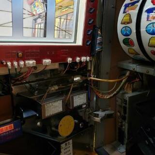 週末値下げ パチスロ スロット 実機 4号機 サンダーV