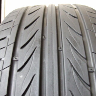 235/35ZR20 バリ山2本 2018年製6週