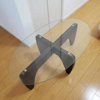 【奈良県】ガラス製ローテーブル(コーヒーテーブル)