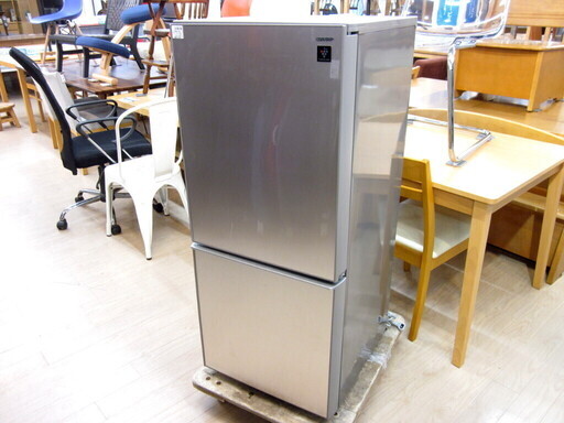 安心の1年保証付！SHARP(シャープ)2017年製の137L「SJ-GD14C-C」 2ドア冷蔵庫です！
