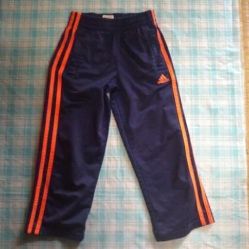 Used Adidas 子供ジャージパンツ5歳用赤 Mimi 首里の子供用品の中古あげます 譲ります ジモティーで不用品の処分