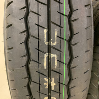 ハイエース新車外しタイヤ4本セット①（スチールホイール組）