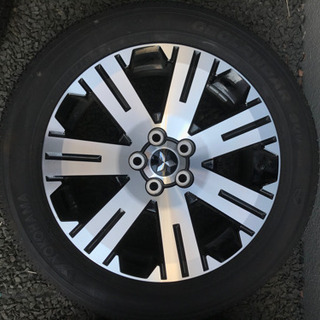 デリカd5  純正タイヤ　ホイールセット