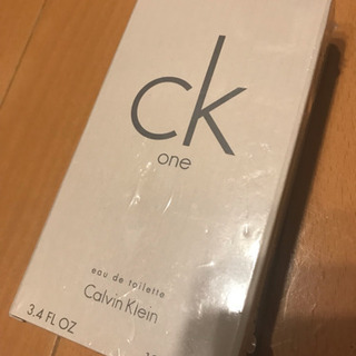 CK one 新品 香水 100ml スプレー付き ユニセックス...