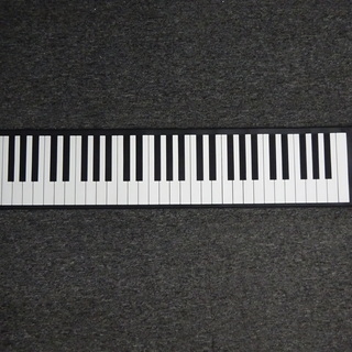 🍎持ち運びできる電子ピアノ 超薄型！ 61鍵盤ロールアップピアノ...