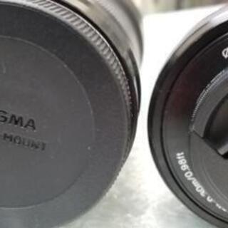 カメラ SEL55210とSELP1650の2つセットで。