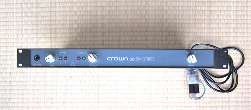 パワーアンプの名機 CROWN  D-75A　専用ケーブル付き