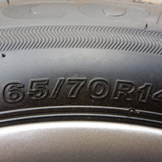 ＴＯＰＲＵＮ　１４インチ　アクア、ヴィッツ、マーチ