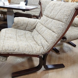 【店舗同時販売中】富士ファニチァ　片肘付き椅子2脚セット　アージオ