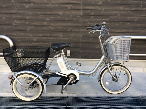 地域限定　ブリヂストン　アシスタワゴン　三輪車　新基準　12,8AH　シルバー　パスワゴン　ビビライフ　神戸市　電動自転車