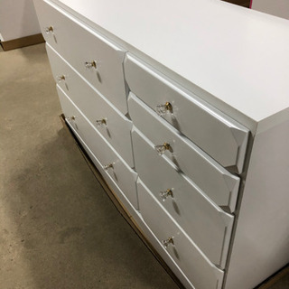 新品120サイズローチェストWH色