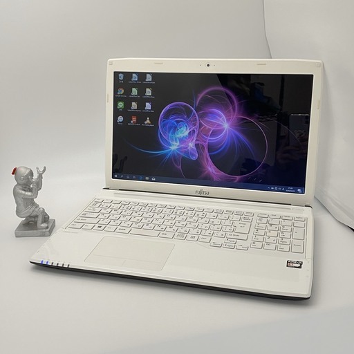 富士通 メモリ4GB HDD500GB ノートパソコン