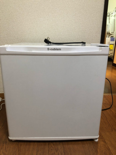 エスキュービズム美品冷蔵庫 2017年製