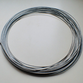 ワイヤー(鋼線)15メートル、ワイヤーの長さを調整する金具