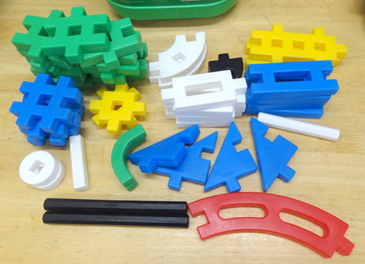 学研 ニューブロック 3ケースセット みどりのかおボトル ロボット のりものセット はじめてのセット1 他ブロックたくさん付 知育玩具 モノハウス 平岸 中の島のおもちゃ ブロック の中古あげます 譲ります ジモティーで不用品の処分