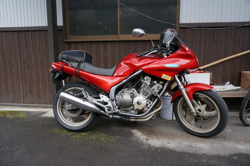 ディバージョン４００