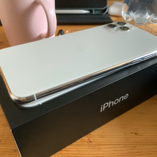 iPhone 11 Pro Max シルバー 256GB SIMフリー Apple 本体 保護ガラス付き