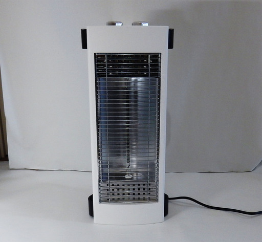 足元暖房に最適なほどよい暖かさのカーボンヒーターです はいばら 京橋の季節 空調家電 ストーブ の中古あげます 譲ります ジモティーで不用品の処分