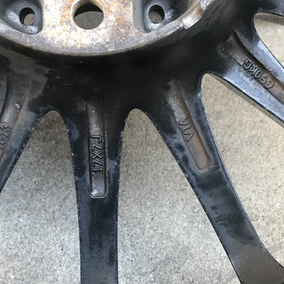 CROSS SPEED　PREMIUM　クロススピード プレミアム　17インチ　レグノ215/50R17　7J +38　PCD114.3　5穴　ハブ径 約72ミリ