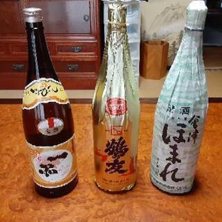 古酒未開封　日本酒、一升瓶4本まとめて1500円。月桂冠もあります。