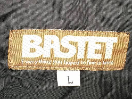 美品 BASTET　紳士用 ダウンジャケット 凄く暖かいです。内ポケット 収納型フード付きＬサイズ