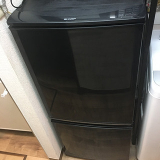 SHARP 冷蔵庫 137L 2016年製