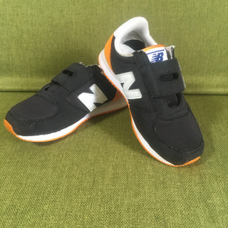 new balance スニーカー  18.5cm