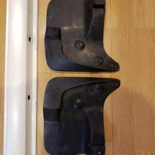 【美品】ランクル200 サイドスカート マッドガード 純正品 左右セット