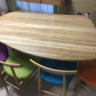 飛騨産業 変形ダイニングテーブルと、大塚家具の椅子6脚