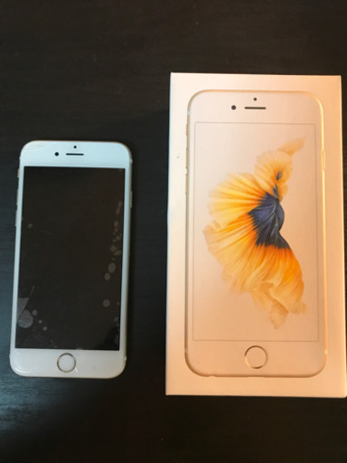 iPhone 6s ゴールド 64G au(画面に小さな割れあり)