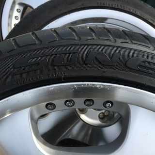 ご成約ありがとうございました。225/40R18ホイールタイヤ