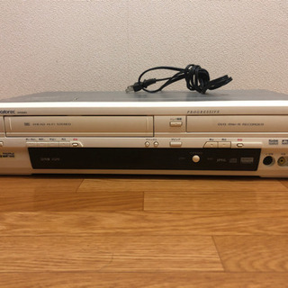 ジャンク品ビデオ一体型DVDレコーダーDVR200E3