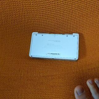 3DS値下げしました。少し傷あり