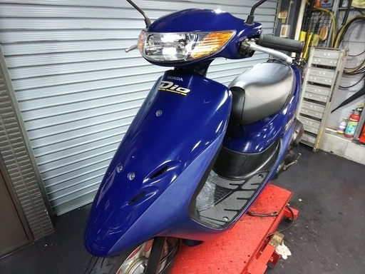 ドライブベルトを交換しました！東京都板橋区高島平から　希少カラー青　AF34　ライブディオ3型の最終型シャッターキー付きモデル　 整備済みでそのまま乗れます２スト２サイクル　原付き　原チャリ　50cc　スクーター 　安い　お買い得