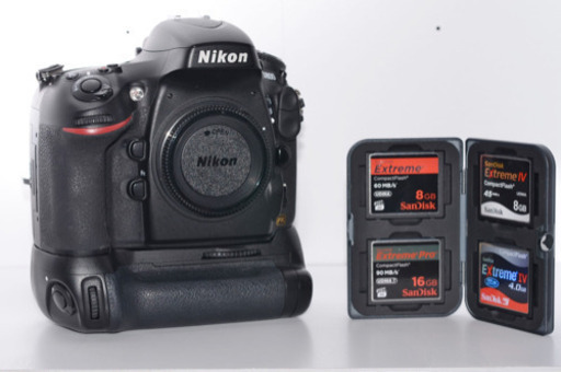 Nikon D800・CFカード・バッテリーグリップ  早い者勝ち！