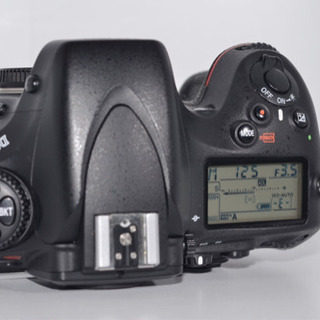 Nikon D800・CFカード・バッテリーグリップ  早い者勝ち！ Nikon D800・CFカード・バッテリーグリップ 早い者勝ち！
