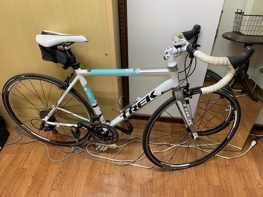 TREK】ロードバイク2.1C H2あります！！