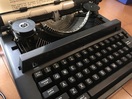 昭和レトロ 電動タイプライター ジャンク 伊olivetti Lettera39 Ec リビング 谷町四丁目の生活家電 その他 の中古あげます 譲ります ジモティーで不用品の処分