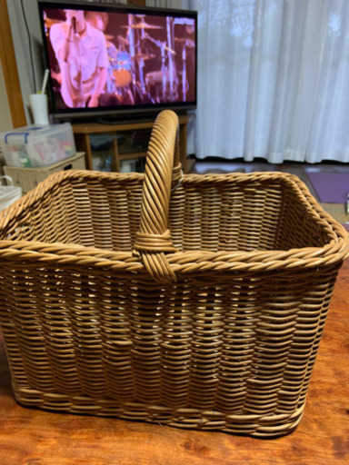 籐籠　バスケット（取り引き中）
