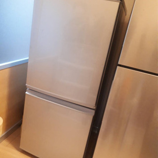 シャープ2015年製1人用冷蔵庫