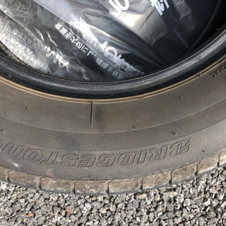 タイヤ　3ヶ月のみ使用