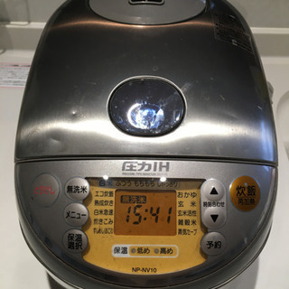 【取引中】象印　5.5号炊き炊飯器　NP-NV10