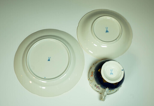 訳あり マイセン コバルト 宮廷小花 Bフォーム トリオ 大きいサイズ  