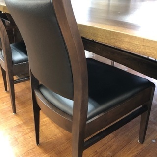 雰囲気あるベンチ付きダイニングテーブル4点セット！