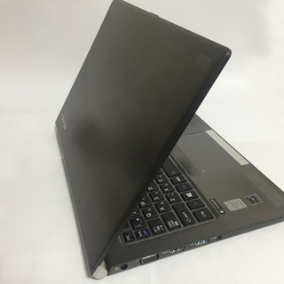 （取引中）Office2019付 東芝 dynabook 薄型/軽量　第5世代Corei5-2.3GHz 8GBメモリー 快速M.2 SSD128GB 13.3インチ 無線 HDMI オフィス2019付 薄型・堅牢・軽量 東芝 dynabook 第5世代Corei5-2.3GHz
