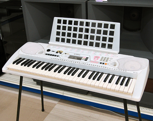 YAMAHA ヤマハ ポータトーン 電子キーボード EZ-J23 61鍵 スタンド・アダプター付属 中古品 動作確認済み