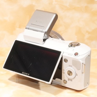 ★届いてすぐ使えるSDカード★ソニー SONY NEX-3 パンケーキレンズキット NEX ソニー SONY ミラーレス α NEX-3 レンズキット レッド 中古 新品SD