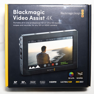 Blackmagic Video Assist 4K モニター ...