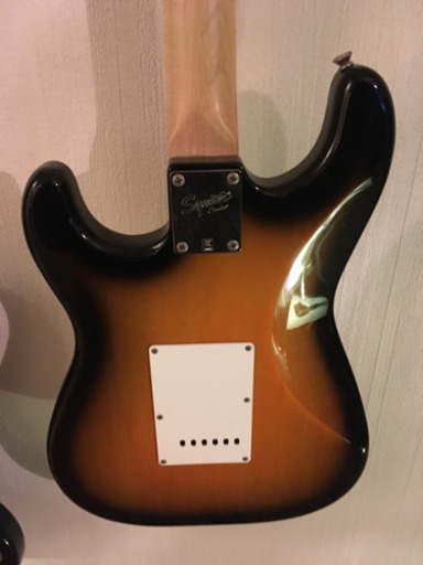 squier strat スクワイア　ストラトギター