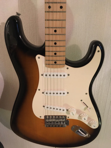 squier strat スクワイア　ストラトギター